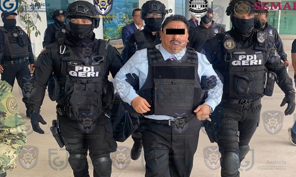El fiscal de Morelos, Uriel N, quien fue detenido nuevamente tras el delito de encubrimiento por favorecimiento fue trasladado al penal "El Altiplano"
