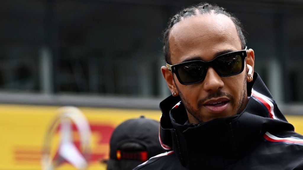 Foto:AFP| “Solo hay hombres” Lewis Hamilton habla de la ausencia de las mujeres en la F1