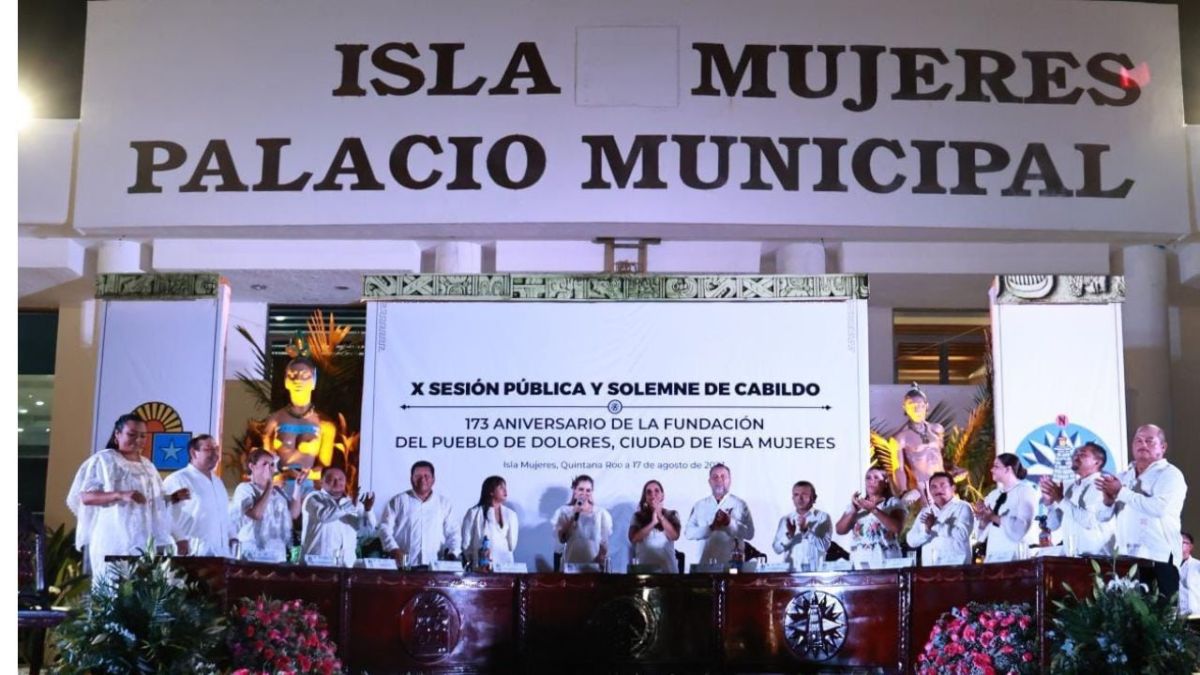Celebran en Quintana Roo el 173 Aniversario de la Fundación de Isla Mujeres
