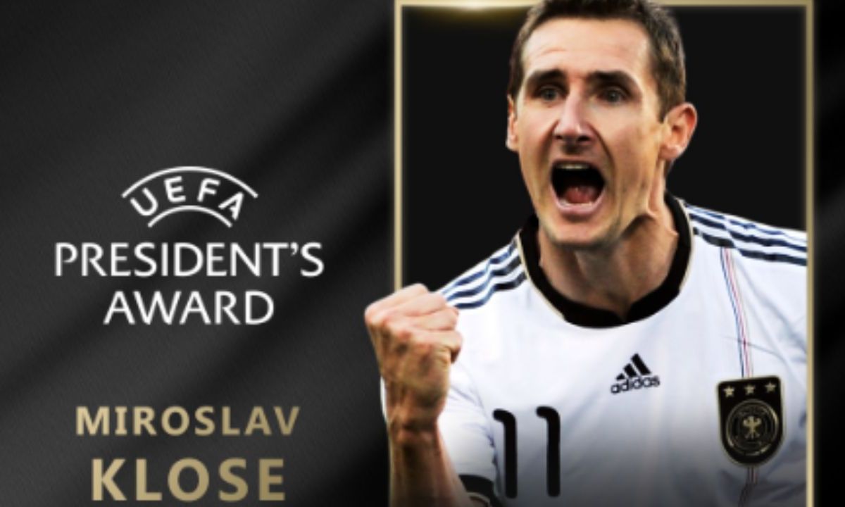 Foto:UEFA|¡Sorpresa! Miroslav Klose recibe el premio Presidente de la UEFA