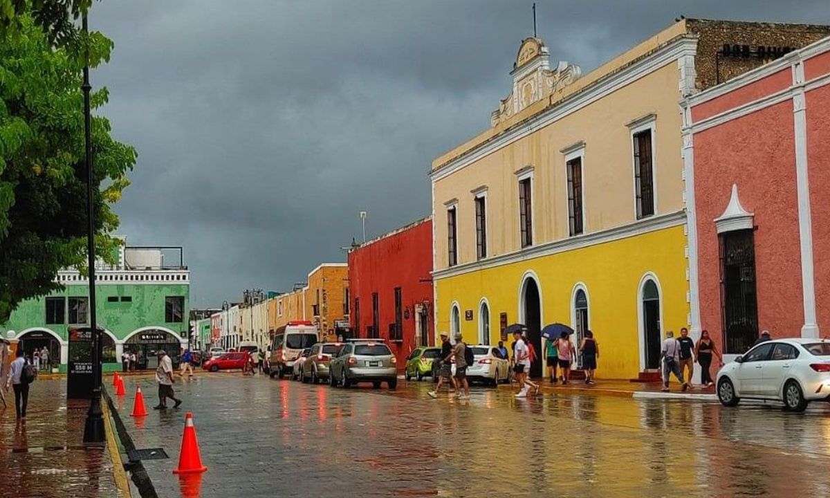 La influencia de Idalia en la costa yucateca provocó el cierre de puertos