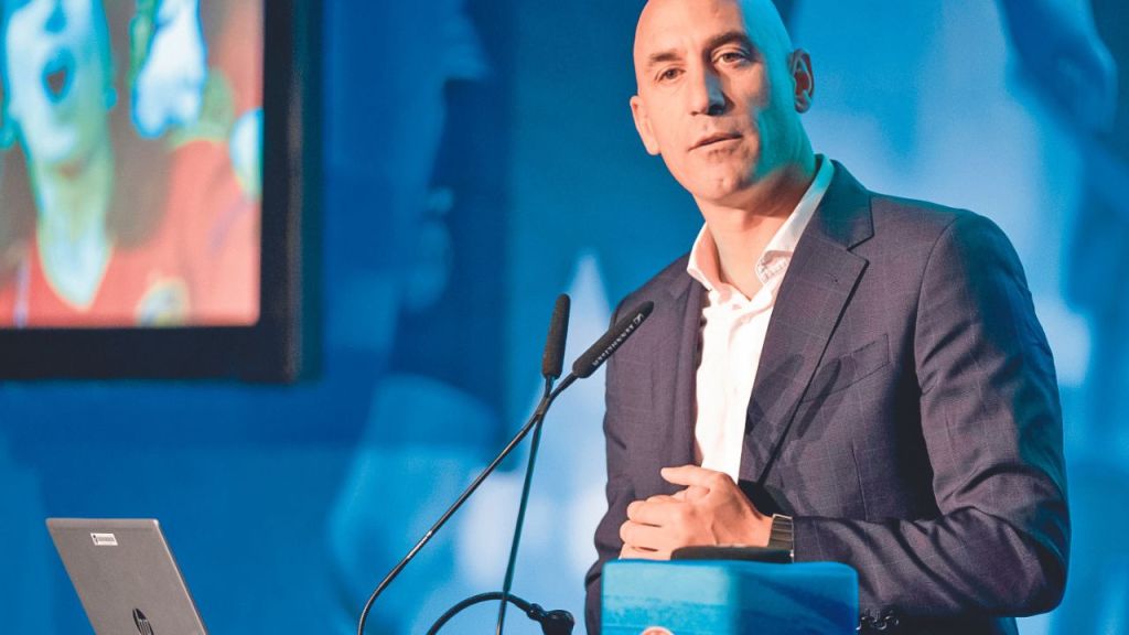 Luis Rubiales verá afectados sus ingresos como presidente de la Real Federación Española de Futbol