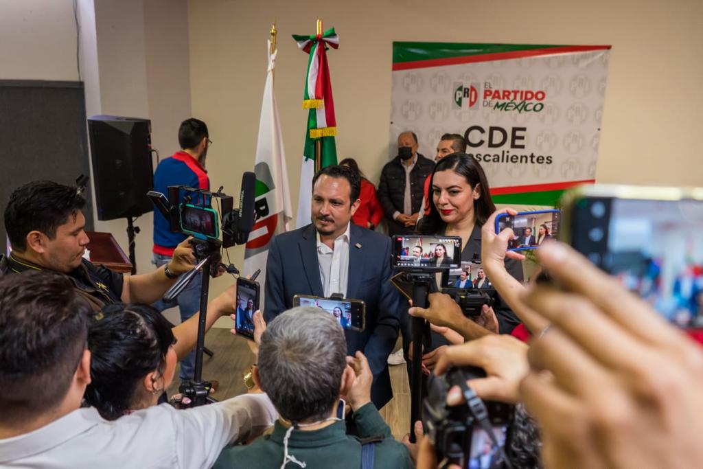 Foto: Especial | Kendor Macías dijo estar trabajando con las dirigencias municipales, sectores y organizaciones para mantener informada a la ciudadanía Aguascalientes