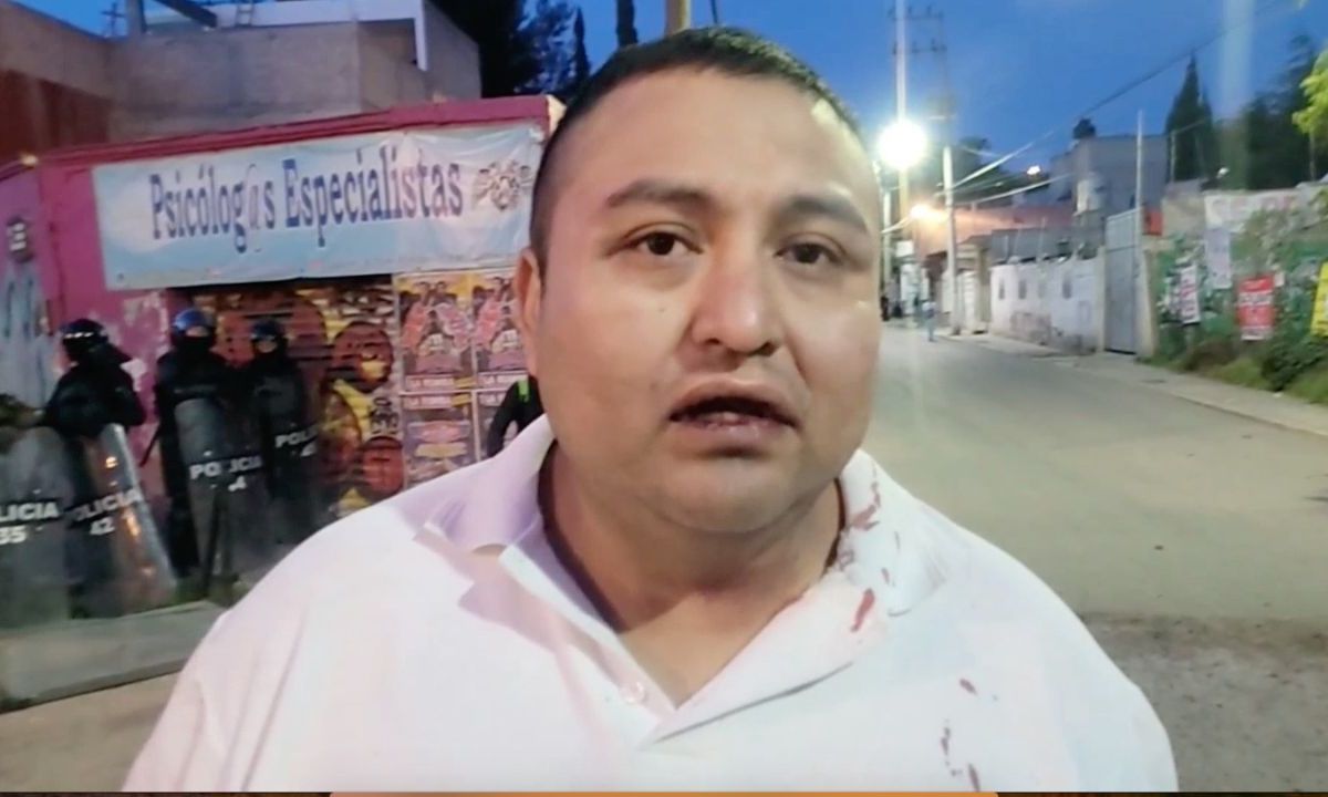 Granaderos de Chimalhuacán se enfrentaron a golpes con locatarios del mercado Zaragoza que será demolido; defendían sus locales
