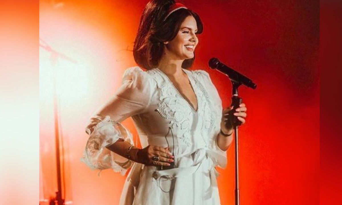 Lana del Rey durante sus conciertos en el Foro Sol estaría interpretando temas de su reciente álbum de estudio 'Did You Know That There´s a Tunel Under Ocean Blvd’. 