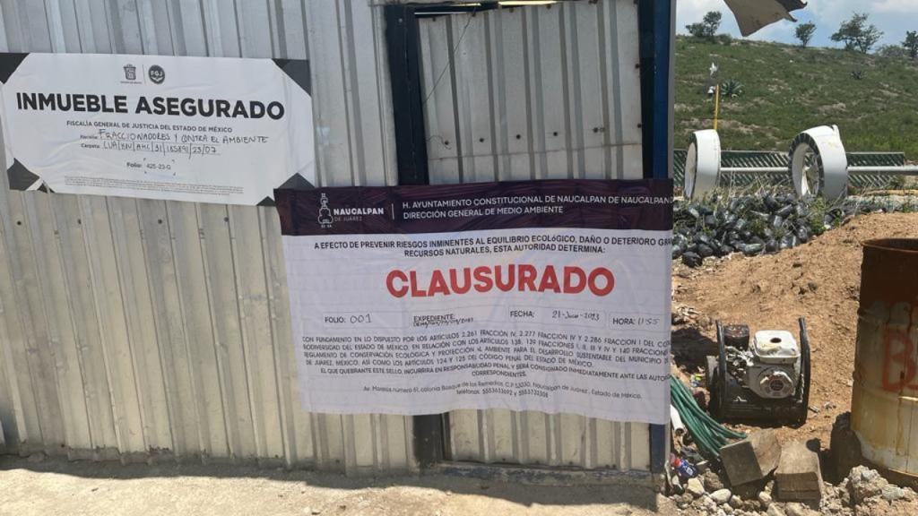 Tras la explosión y deslizamiento de más de 7 millones de toneladas de residuos sólidos el pasado 4 julio en el relleno sanitario de Santiago Tepatlaxco, donde dos personas perdieron la vida, el gobierno de Naucalpan realizó su clausura oficial defin