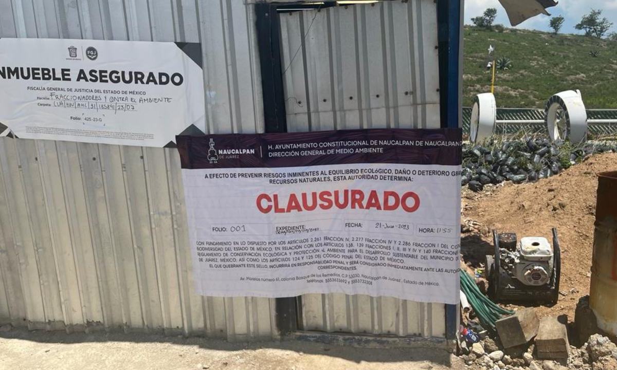 Tras la explosión y deslizamiento de más de 7 millones de toneladas de residuos sólidos el pasado 4 julio en el relleno sanitario de Santiago Tepatlaxco, donde dos personas perdieron la vida, el gobierno de Naucalpan realizó su clausura oficial defin