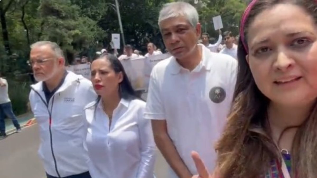 La Diputada federal del PRI, Cynthia López Castro, aseguró que no se apoyará a Sandra Cuevas para una reelección en la alcaldía Cuauhtémoc por "prepotente y arrogante".