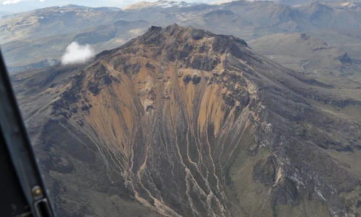 Foto:Twitter/@sgcol|Alertan incremento de actividad de los volcanes Chiles y Cerro Negro