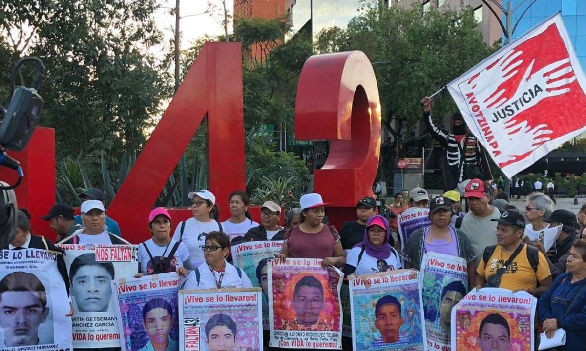 Gobierno trabaja en la búsqueda de los restos calcinados de los 40 normalistas de Ayotzinapa
