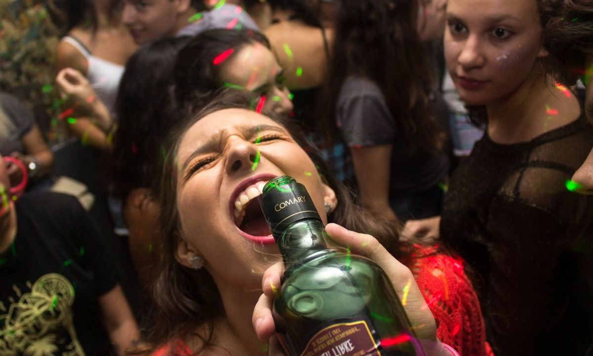 Los resultados de un estudio realizado por Statista apuntan que la Generación Z es la que menos consume bebidas alcohólicas.