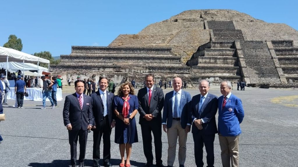 Se realiza el encendido del Fuego Nuevo en la Zona Arqueológica de Teotihuacán rumbo a los Juegos Panamericanos Santiago 2023
