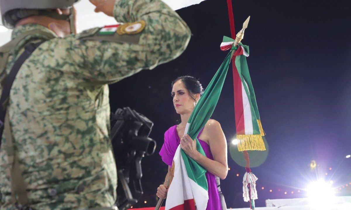 Entre música, bailes y romería, la alcaldesa Lía Limón llevó a cabo el Grito de Independencia en la Álvaro Obregón
