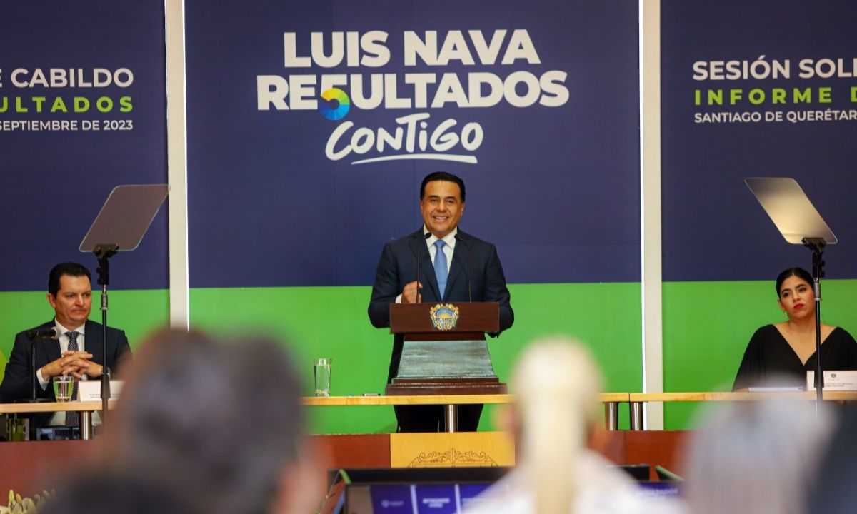 Seguiré sirviendo a Querétaro, asegura Luis Nava al rendir su V Informe de Gobiernos