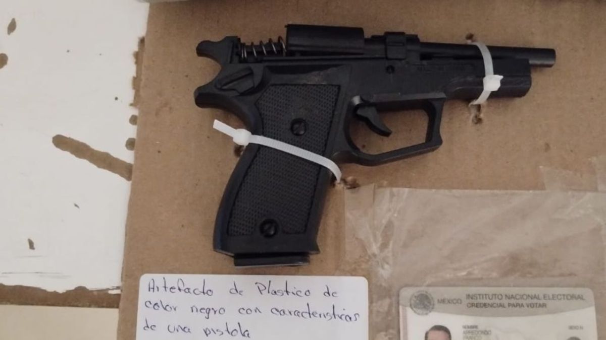 Atraca a transporte público con pistola de juguete, pero lo detienen en Tecámac