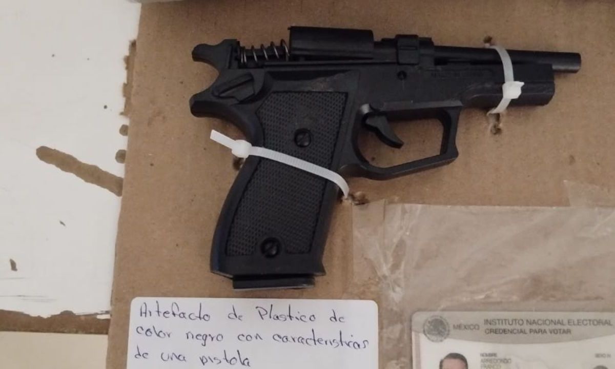 Atraca a transporte público con pistola de juguete, pero lo detienen en Tecámac