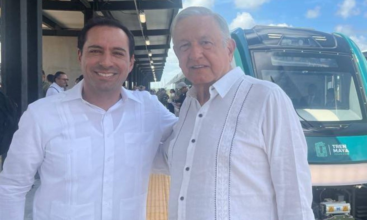 Este sábado, el presidente Andrés Manuel López Obrador encabezó el segundo día de pruebas del Tren Maya, con recorrido de Mérida-Teya hacia Chichén Itzá.