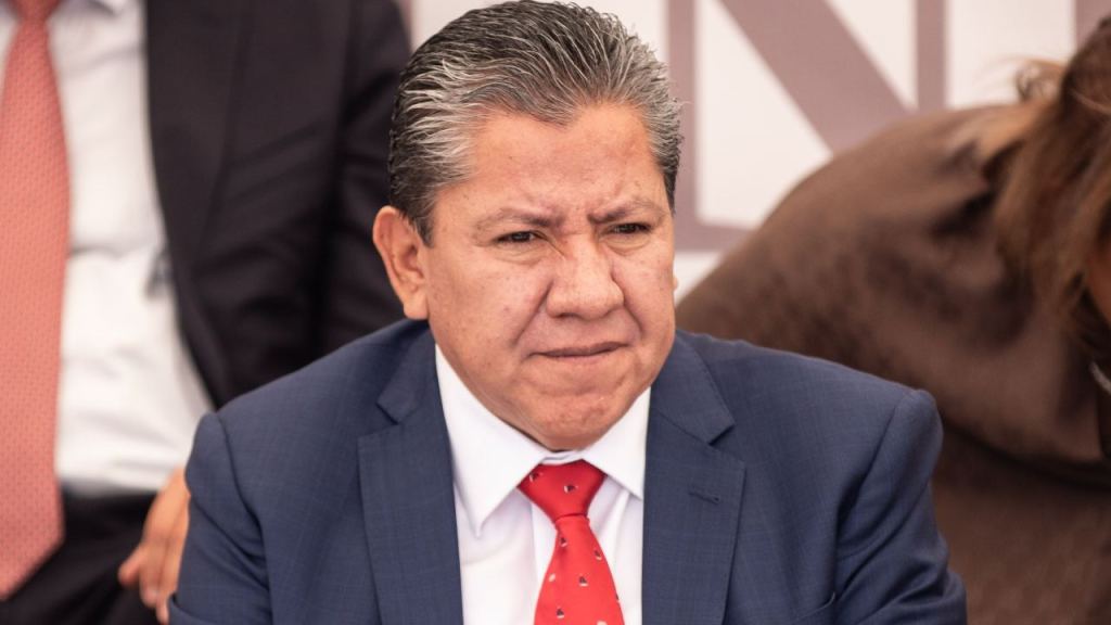 El grupo parlamentario de Acción Nacional en la Cámara de Diputados exigió al gobernador de Zacatecas, David Monreal, que deje de “jugar al gobernador” y si no puede con el cargo que presente su renuncia.