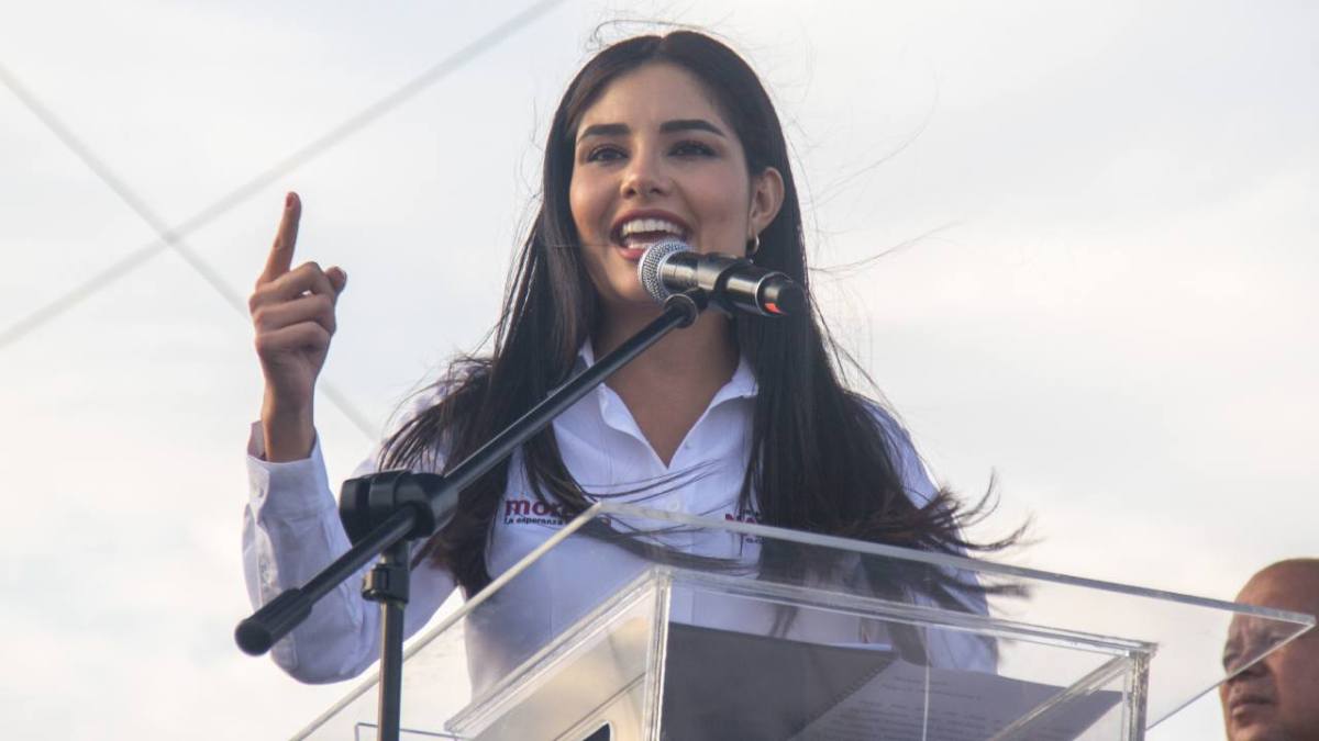 La alcaldesa de Tepic, Geraldine Ponce, acusó una supuesta persecución en su contra por parte del gobernador de Nayarit, Miguel Ángel Navarro Quintero.