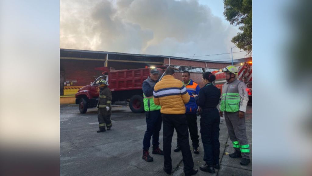 No se registran afectaciones en el abasto de insumos médicos tras el conato de incendio registrado en Azcapotzalco en un almacén del IMSS