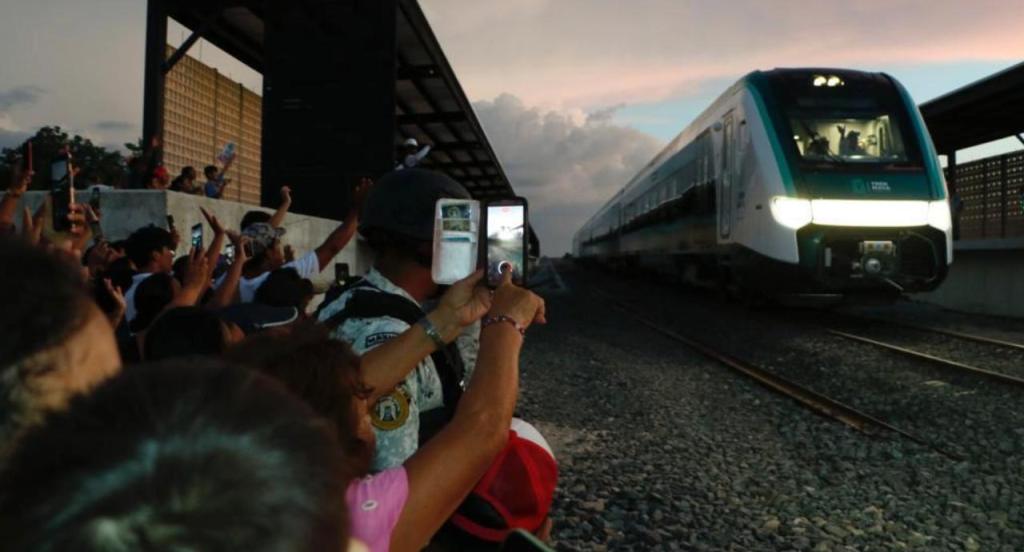 En el segundo día de pruebas, el Tren Maya se detuvo por más de una hora durante el recorrido de supervisión del presidente Andrés Manuel López Obrador en Yucatán.