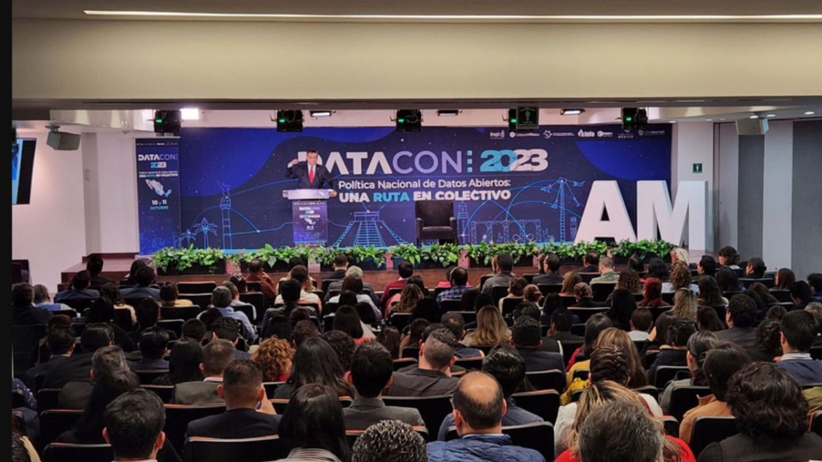 El comisionado Adrián Alcalá indicó que el Datacon 2023 “marca el punto de arranque de la implementación de la Política Nacional de Datos Abiertos"