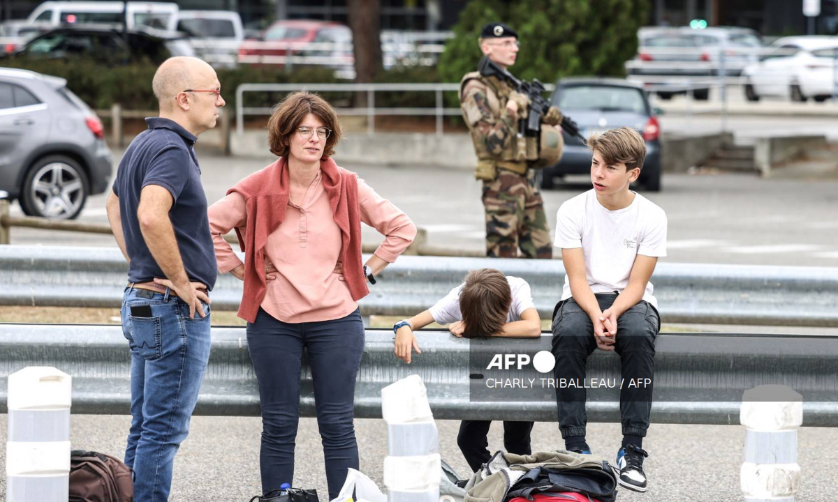 Nuevamente algunos aeropuertos en Francia fueron evacuados por avisos de bomba