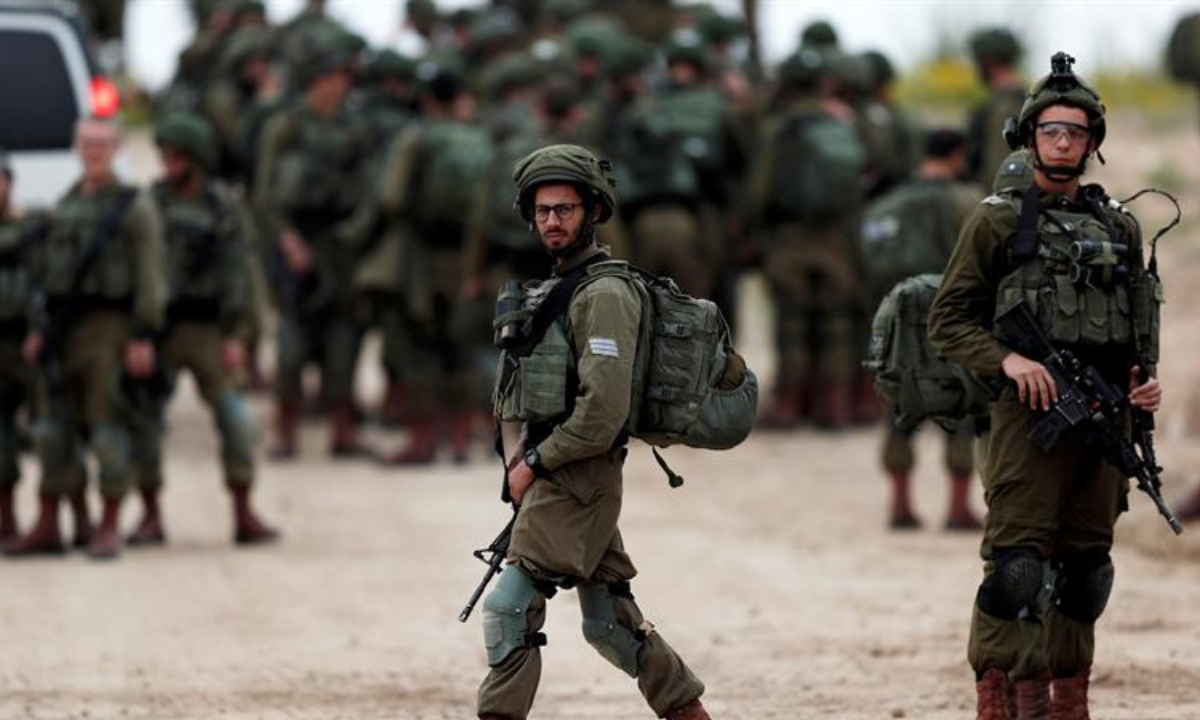 Israel amplía operaciones terrestres y bombardeos en Gaza
