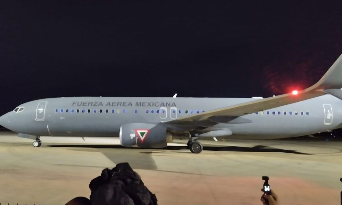 A punto de arribar al AIFA el primer avión de la Sedena con 143 mexicanos desde Israel