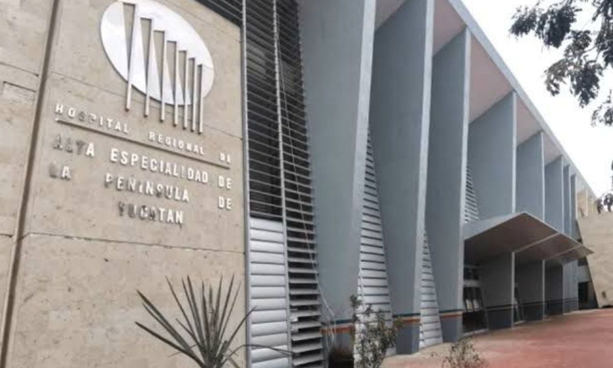 Elevador en hospital regional de Mérida cae y deja lesionados