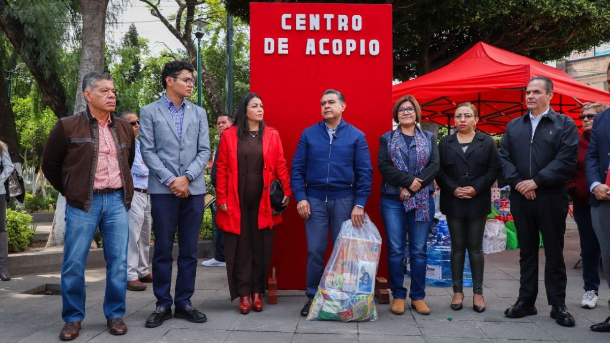 Se instalan tres centros de acopio en Tlalnepantla en apoyo a las apoyo con las víctimas y damnificados de Guerrero