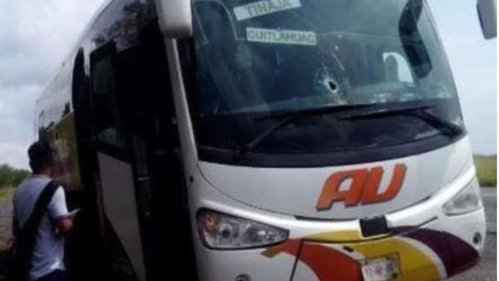 Balean autobús de pasajeros en carretera de Veracruz, hay una herida