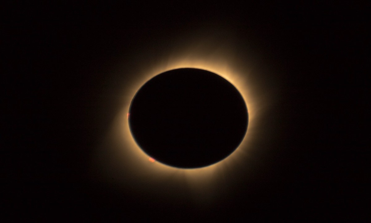 imagen de un eclipse solar anular