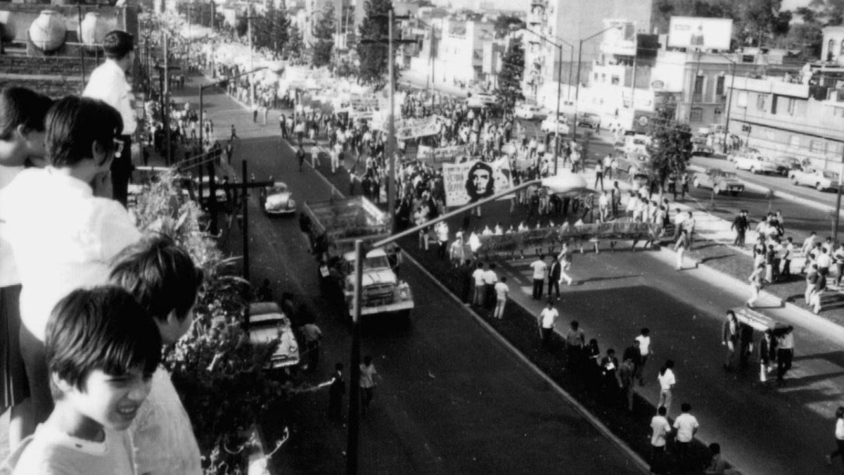 escena de El grito, documental que narra la matanza de Tlatelolco