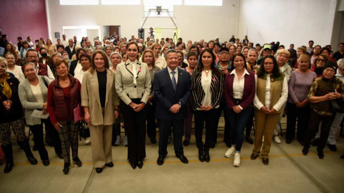 El gobernador de Hidalgo realizó una visita al Centro Gerontológico Integral con la finalidad de escuchar las necesidades de la población