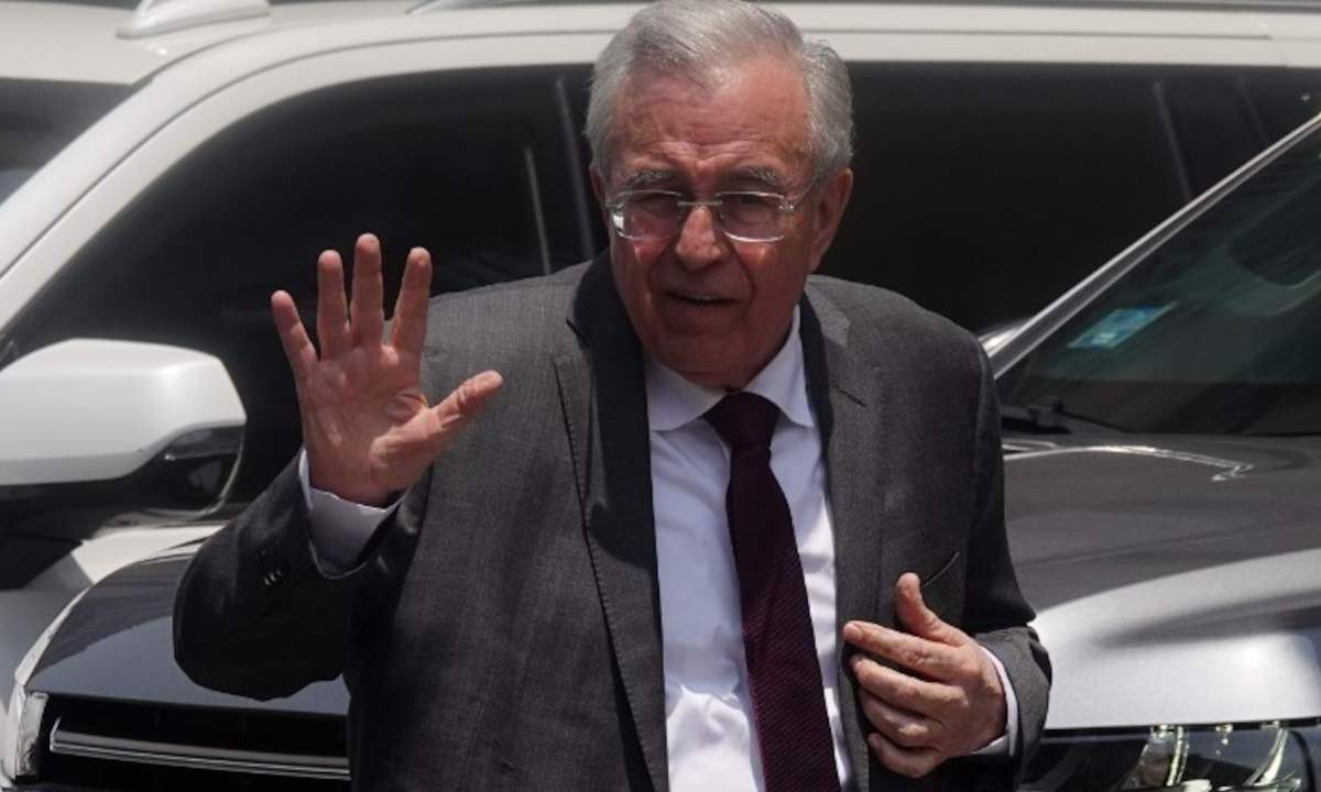 El Gobernador de Sinaloa, Rubén Rocha, se encuentra en el 'ojo del huracán' tras admitir que ofreció protección a un presunto acosador sexual.