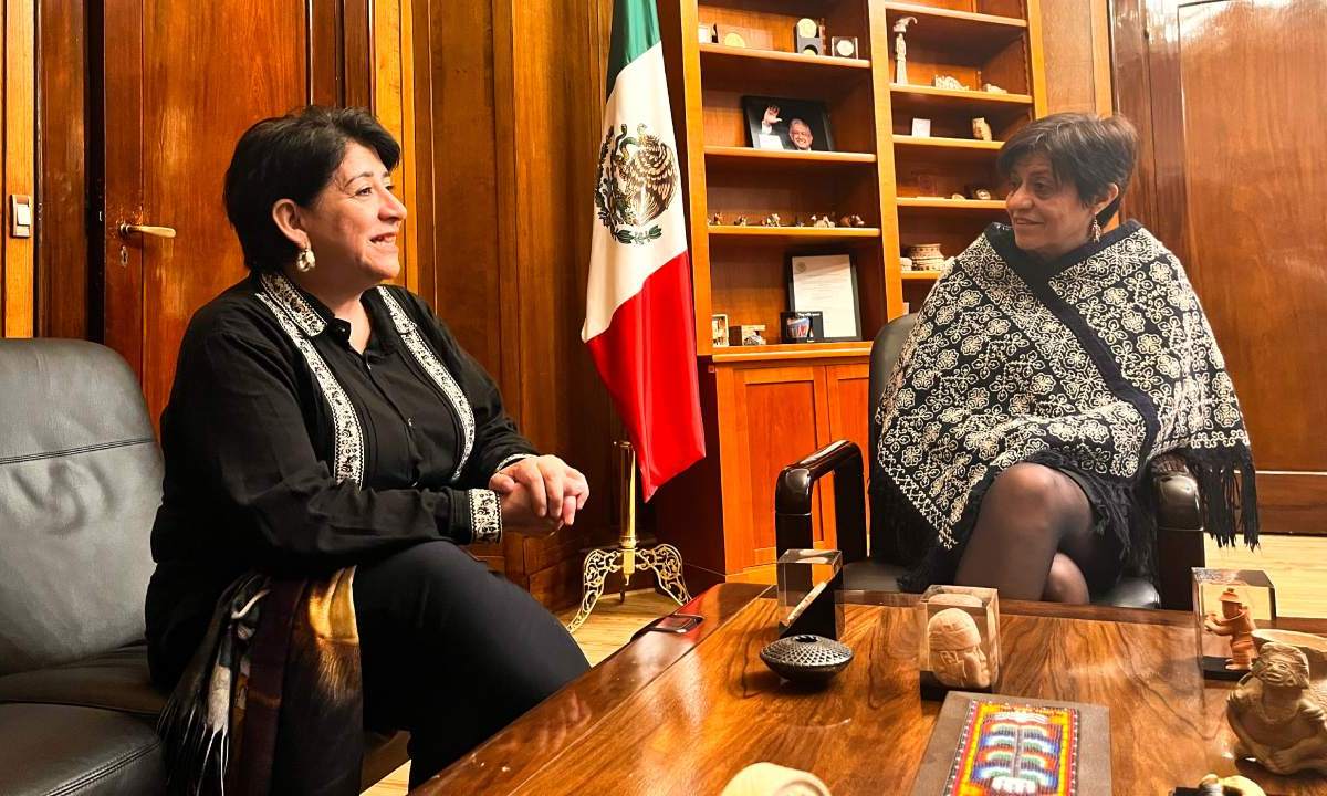 Durante su visita a París, la titular de la Secretaría de Turismo de Hidalgo se reunió con la Embajadora de México en Francia