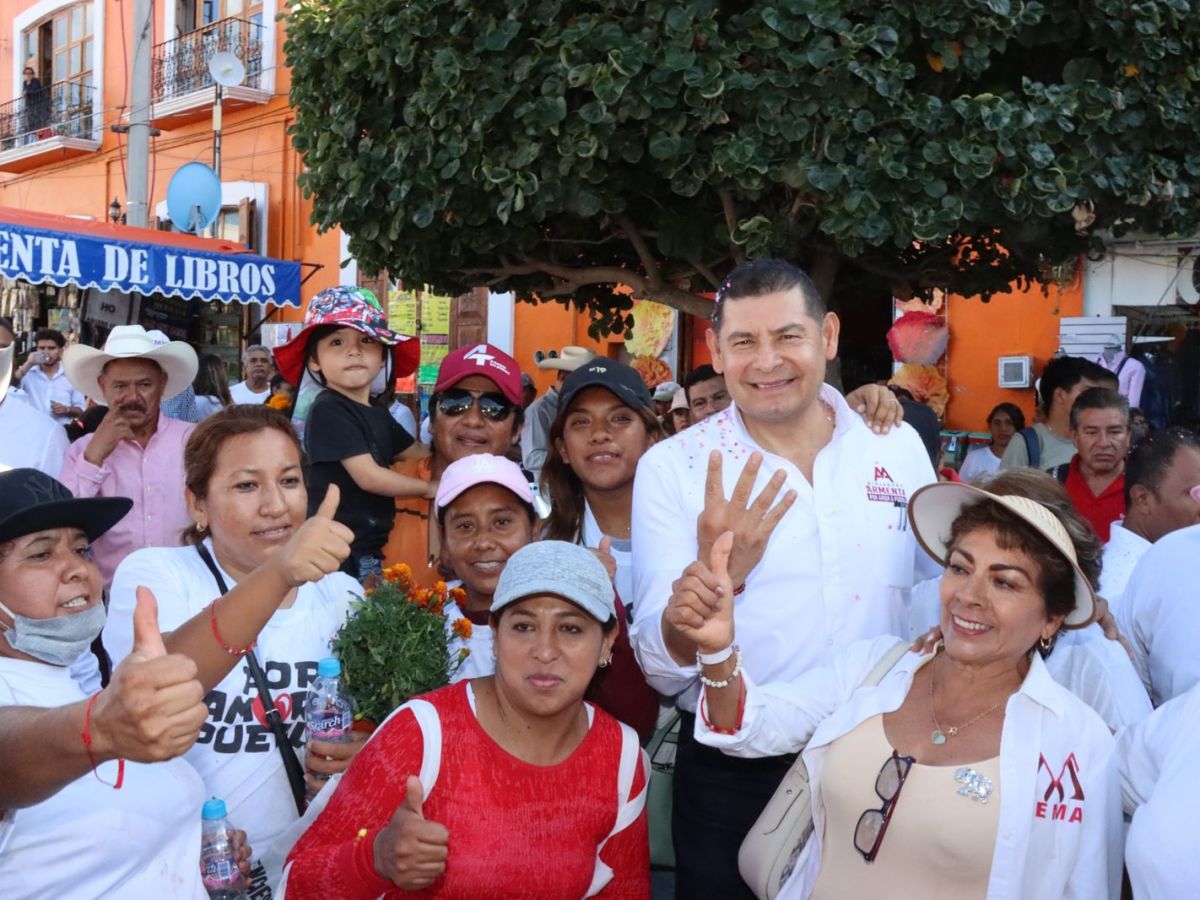 Foto: @armentapuebla_ / Armenta destacó la amistad que tiene con el resto de aspirantes de Morena al gobierno poblano.