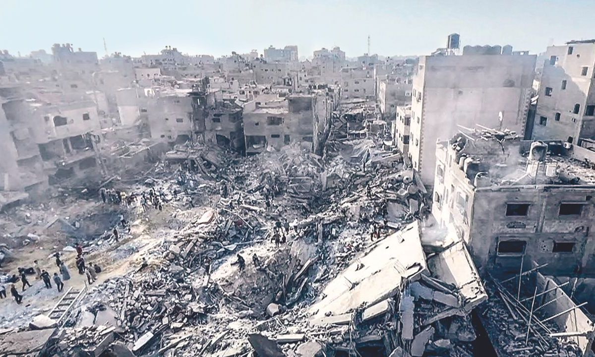 Israel impuso en represalia un asedio total del enclave e inició un incesante bombardeo