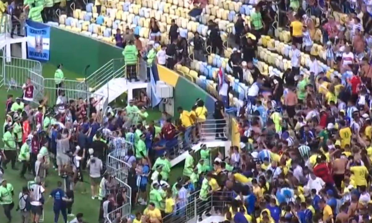 Se registran enfrentamientos en tribunas del Maracaná; juego entre Brasil y Argentina está detenido
