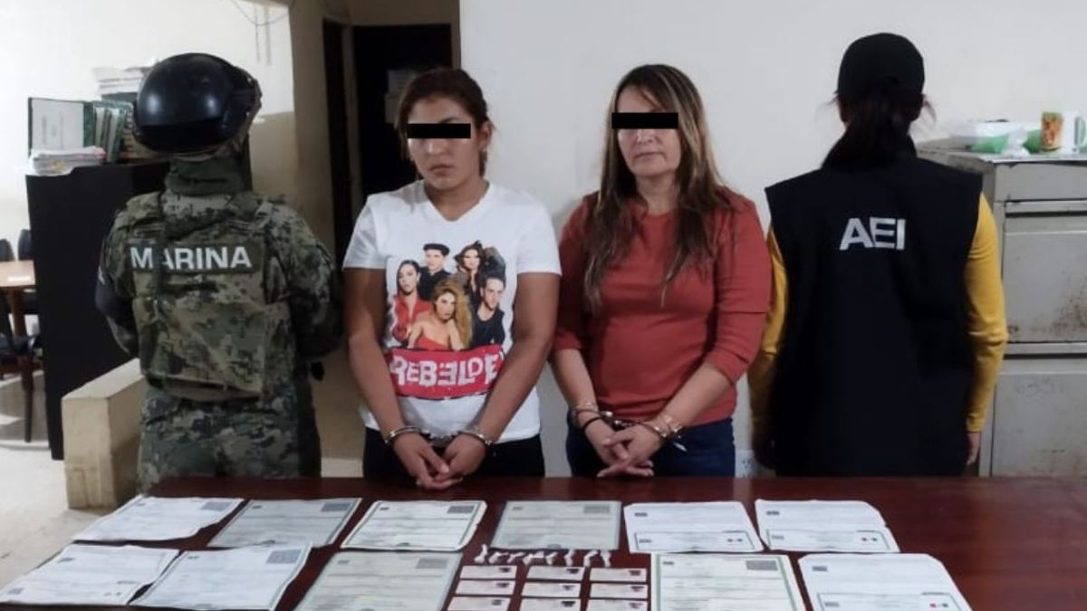 Fiscalía de Oaxaca rescató a 18 migrantes durante un cateo en el Istmo de Tehuantepec, en donde dos mujeres fueron detenidas