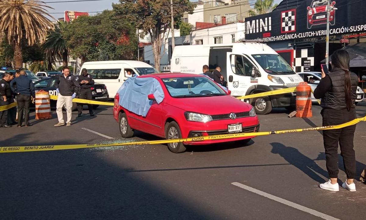 A plena luz del día, un automovilista fue asesinado con arma de fuego en calles de la colonia Narvarte, en la alcaldía Benito Juárez