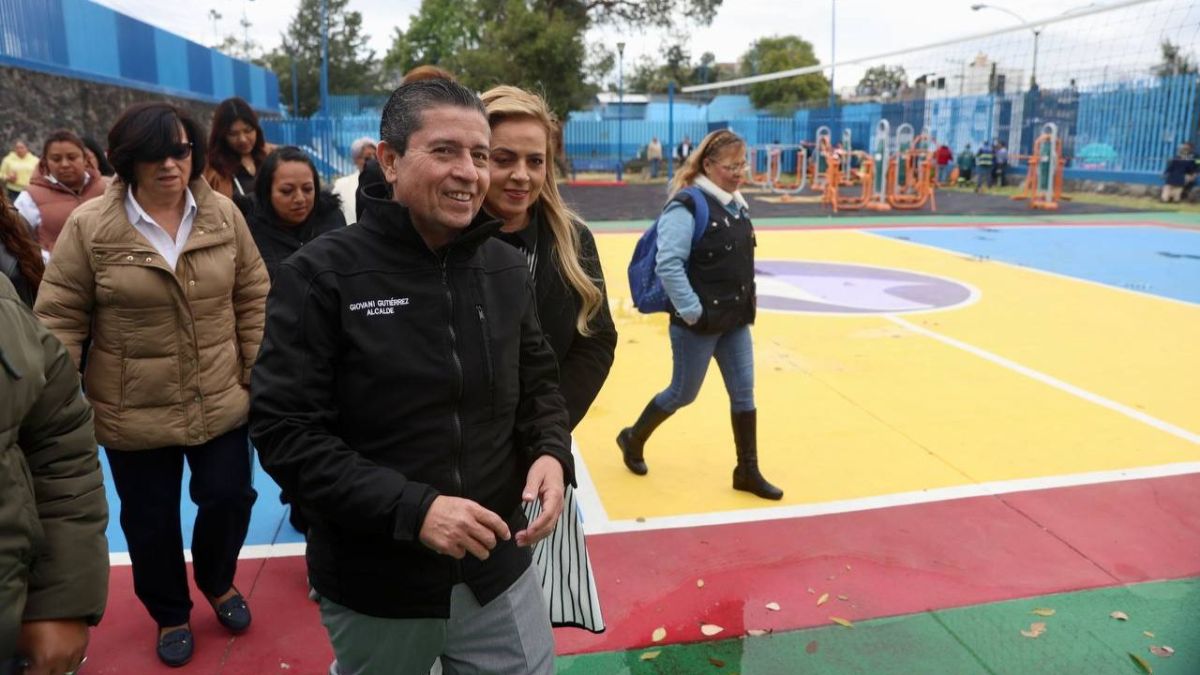 Como parte de la renovación de instalaciones deportivas en Coyoacán, el alcalde Giovani Gutiérrez reinauguró el deportivo “Emiliano Zapata”
