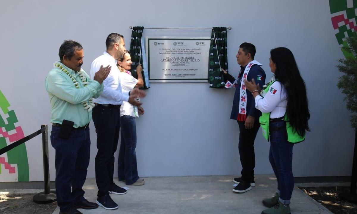 Con la inauguración de la primaria "Lázaro Cárdenas del Río", en Tampamolón Corona, reciben el total apoyo del Gobernador Ricardo Gallardo