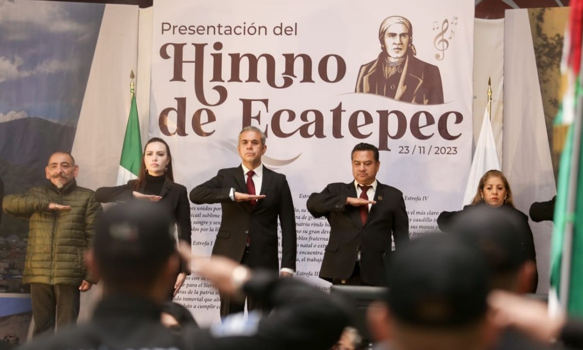 Con el objetivo de fortalecer la cultura, identidad y arraigo entre los habitantes de Ecatepec, Fernando Vilchis presentó el himno municipal