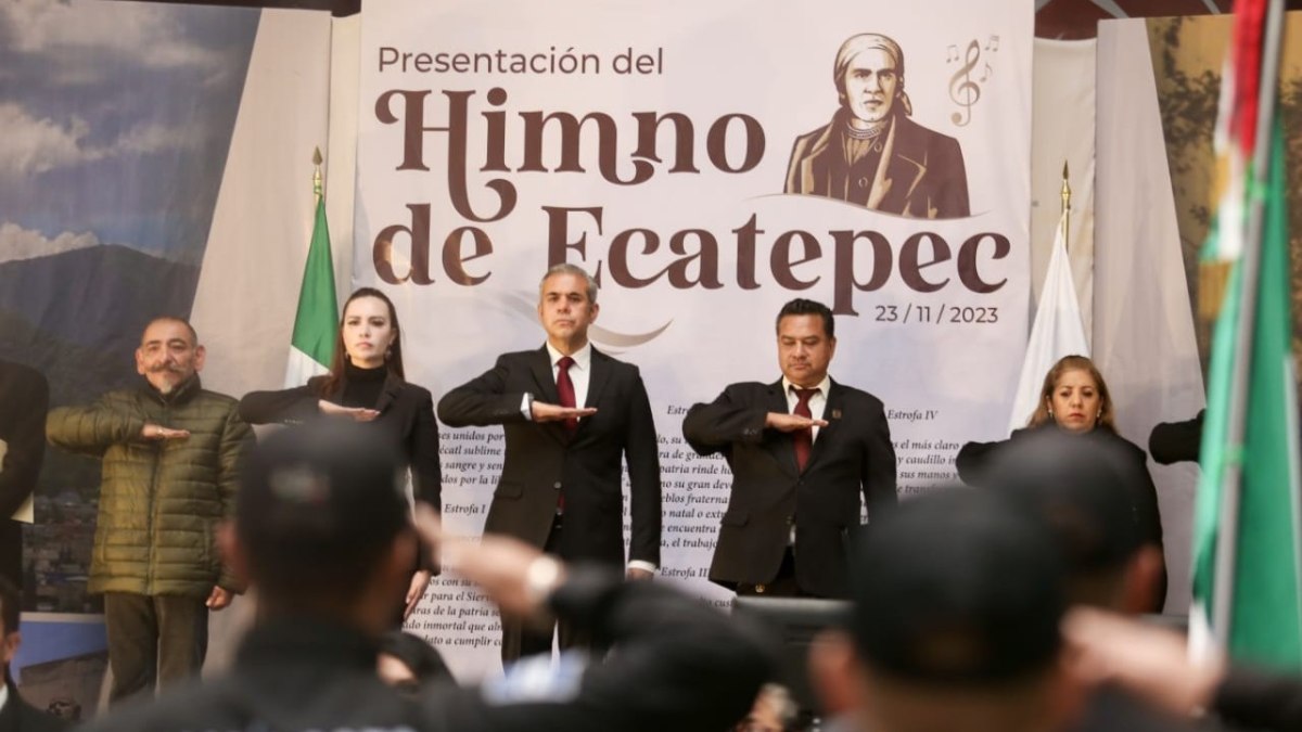 Con el objetivo de fortalecer la cultura, identidad y arraigo entre los habitantes de Ecatepec, Fernando Vilchis presentó el himno municipal