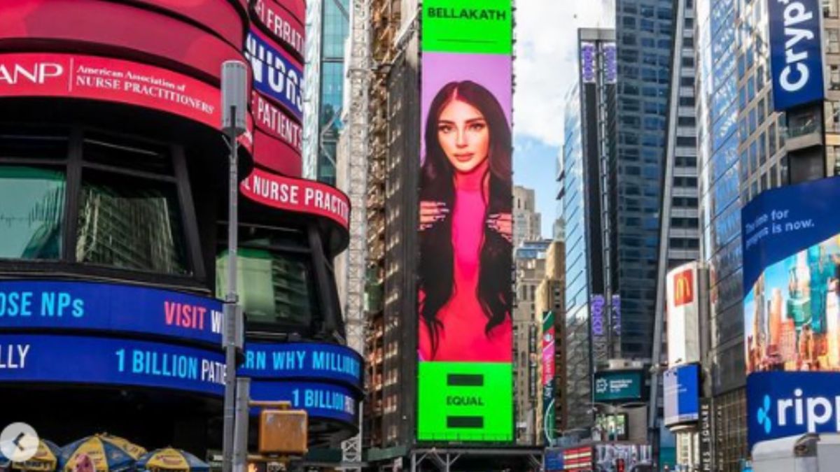 Foto:Instagram/@Bellakath|¡Lo logró! La fiebre Bellakath se extiende hasta el Times Square de Nueva York