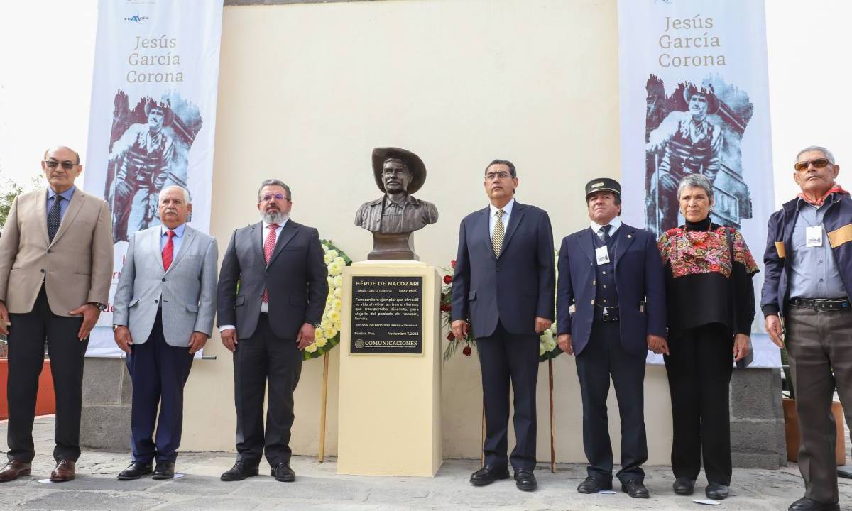 Con el Tren Maya y la rehabilitación de todo el sistema ferroviario, el presidente AMLO recupera el patrimonio de México, dijo Sergio Salomón