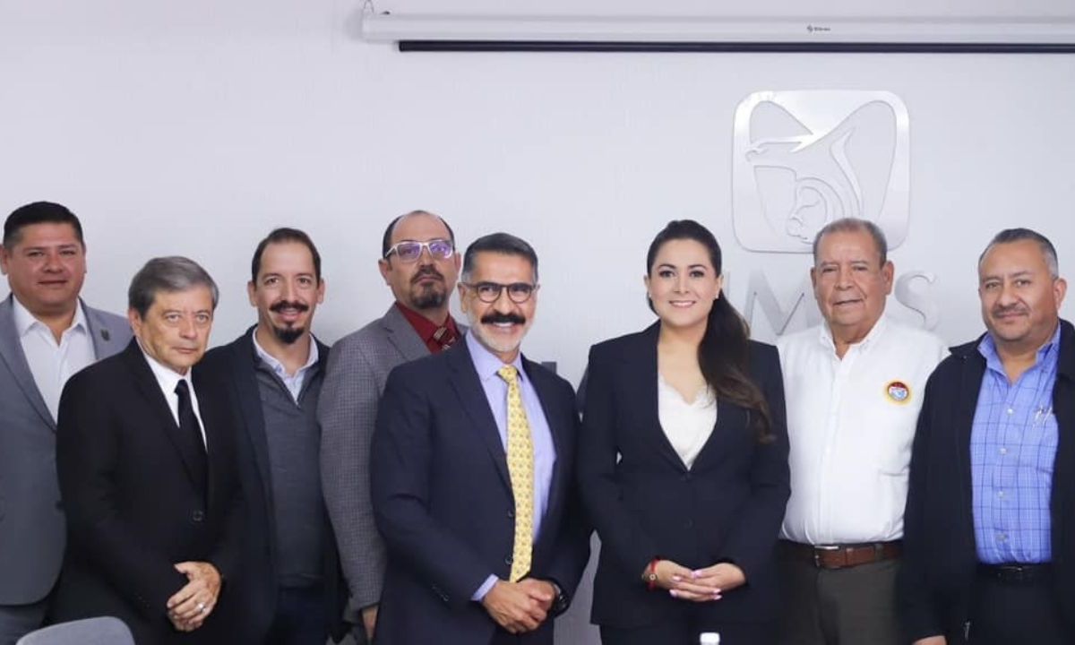 La gobernadora de Aguascalientes, Tere Jiménez, destacó su compromiso con la salud durante su reunión con el IMSS
