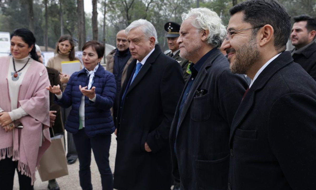 AMLO supervisa avances de la rehabilitación del Bosque de Chapultepec
